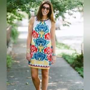 Shoshanna Dress Size 2 Lined 100% Silk Shell sheath embroidered